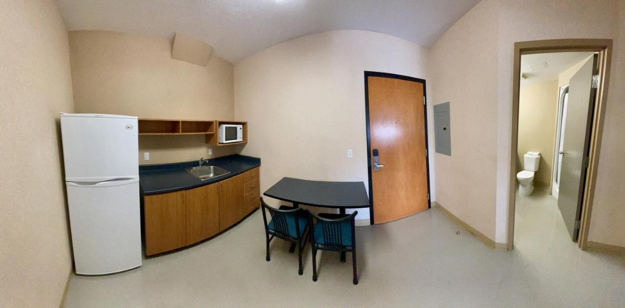 Residence & Conference Centre - Ottawa West Экстерьер фото